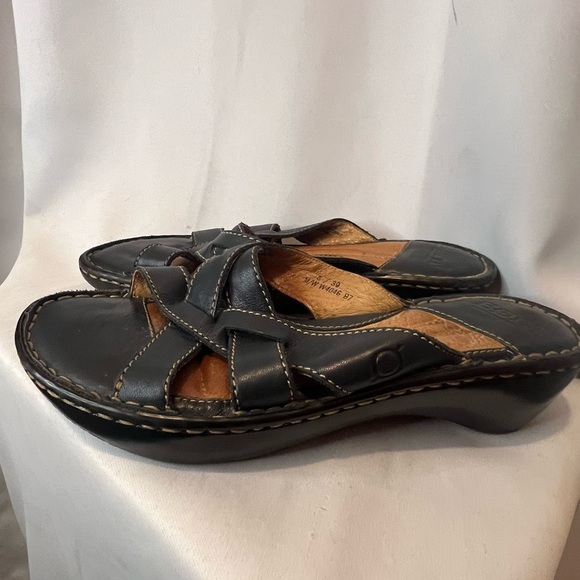 Born Womens Slides Sandals Black Comfort Leather Wedge Heel Slip On size 8 - Picture 1 of 6